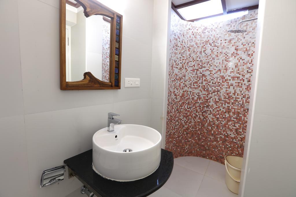 Hotel Raj Residency Puducherry Exterior foto